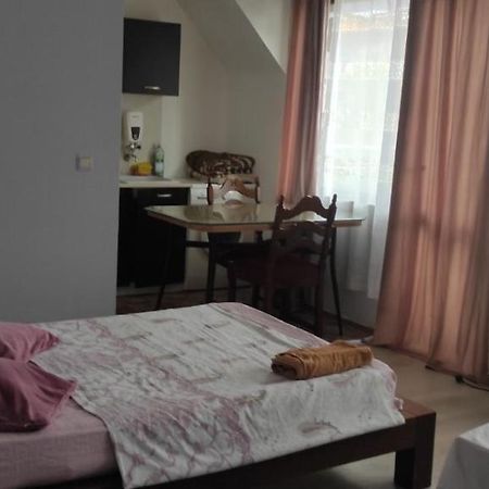 Apartment Ivaylo Varna Esterno foto